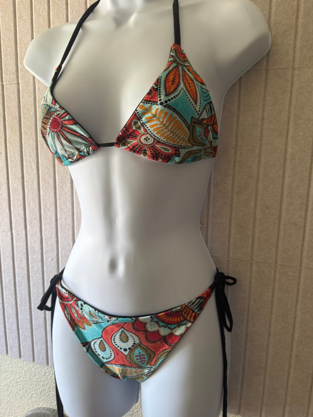 M top, L bottom Tropical Orange